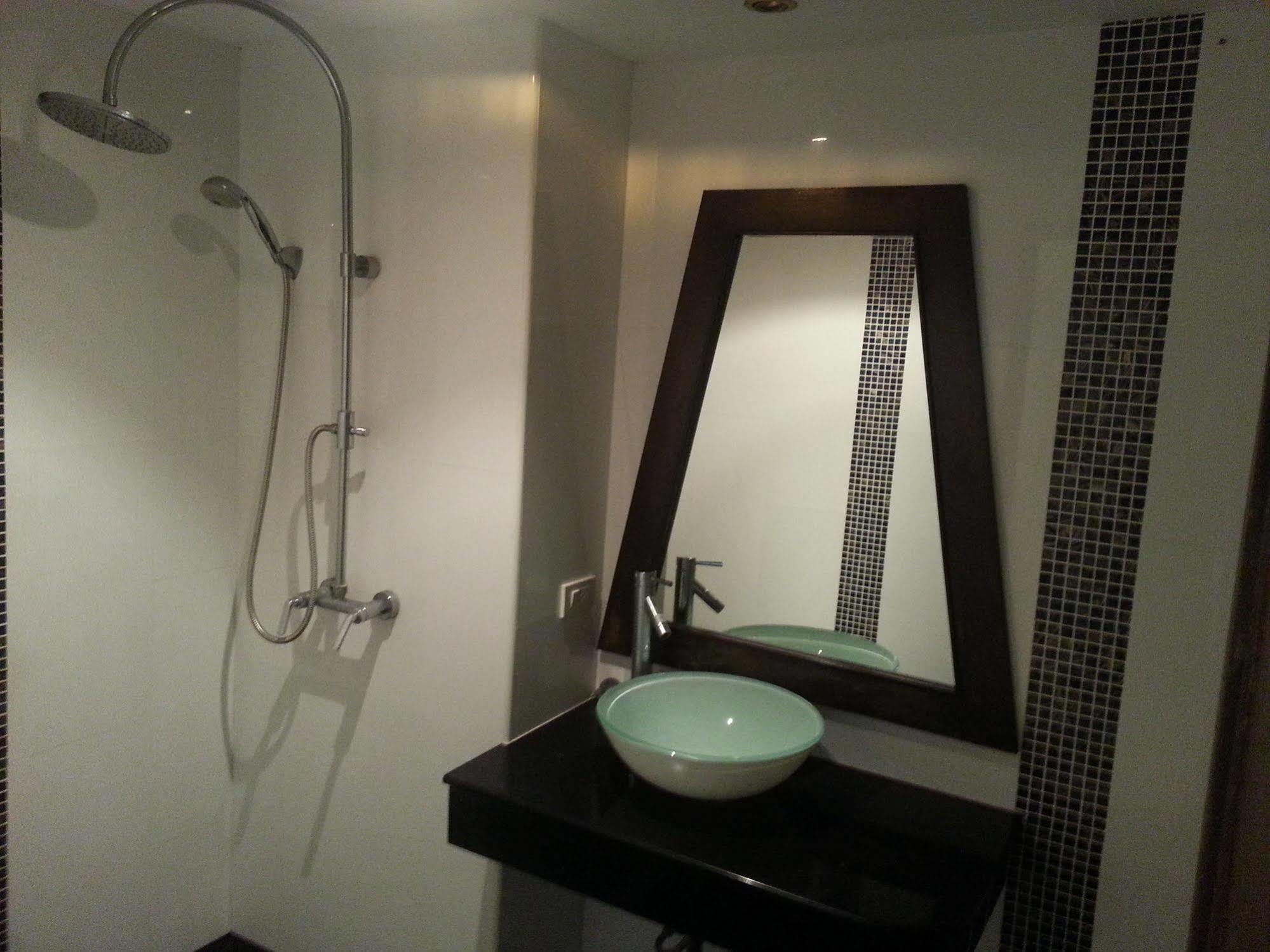 Daisy Residence Haat Jomtien Eksteriør bilde